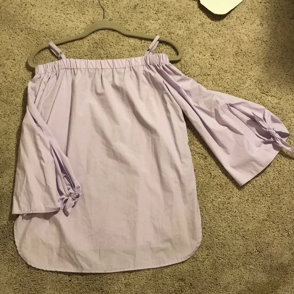 Muave off-the-shoulder long-sleeve